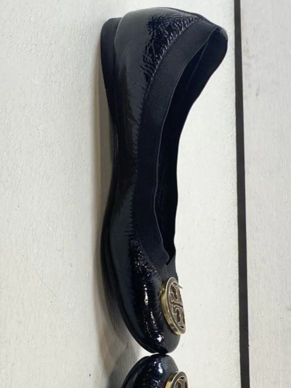 Tory Burch Black Leather Scalloped Ballet Flats Gold Medallion Logo 6